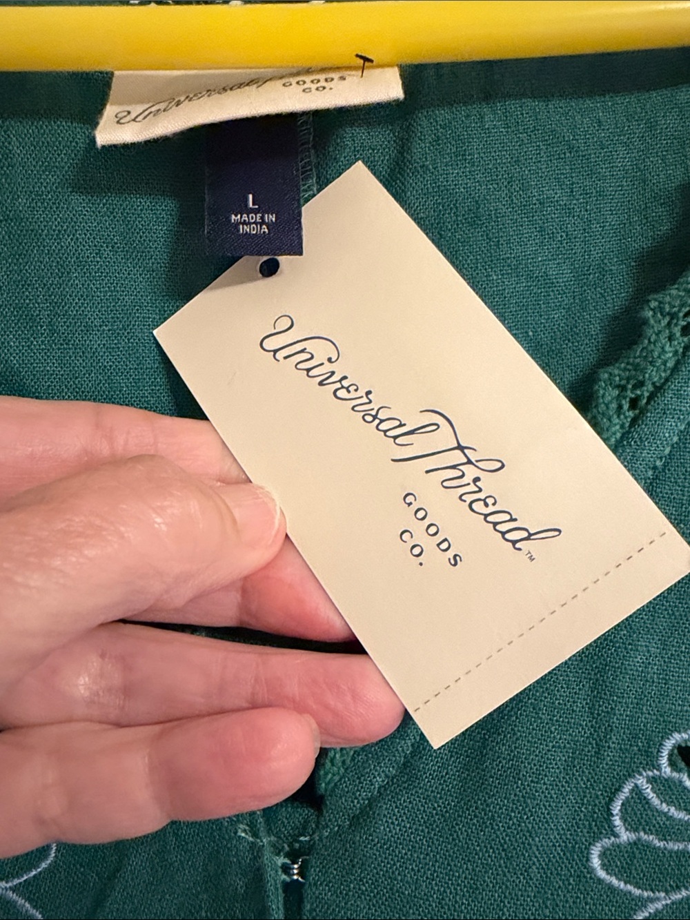 Universal Thread Teal Embroidered Cropped V-Neck Top - Picture 6 of 7